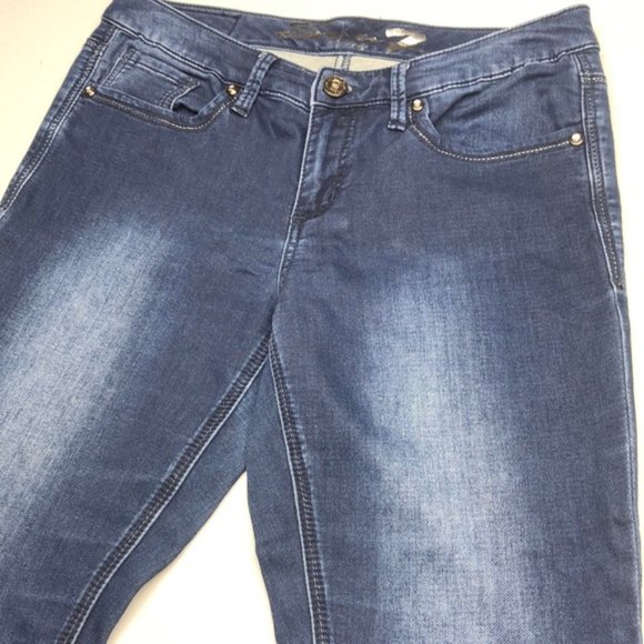 LIKE NEW SEVEN7 SKINNY JEANS 8/28x30 EMBROIDERED BACK POCKETS 😎 - Picture 14 of 16